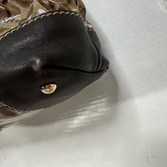 GUCCI PURSE - Picture 8 of 12